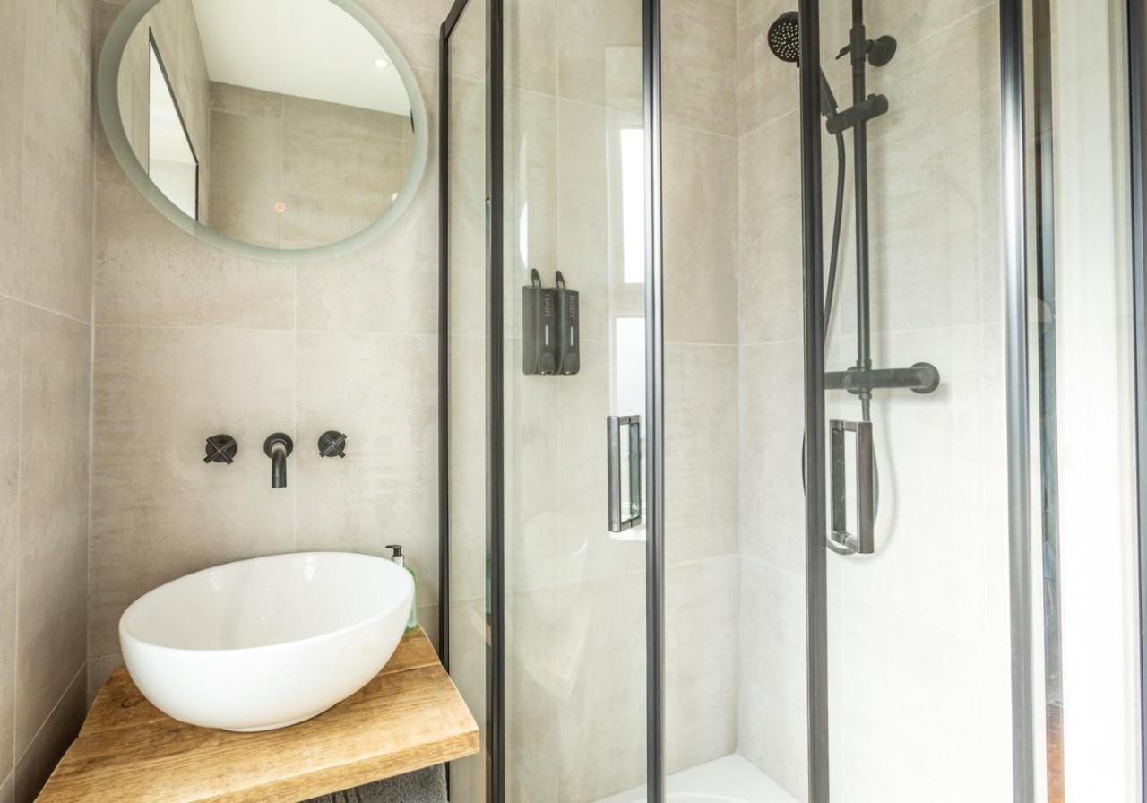 Ty Llwyd Apartments - Poppit Saint Dogmaels Esterno foto