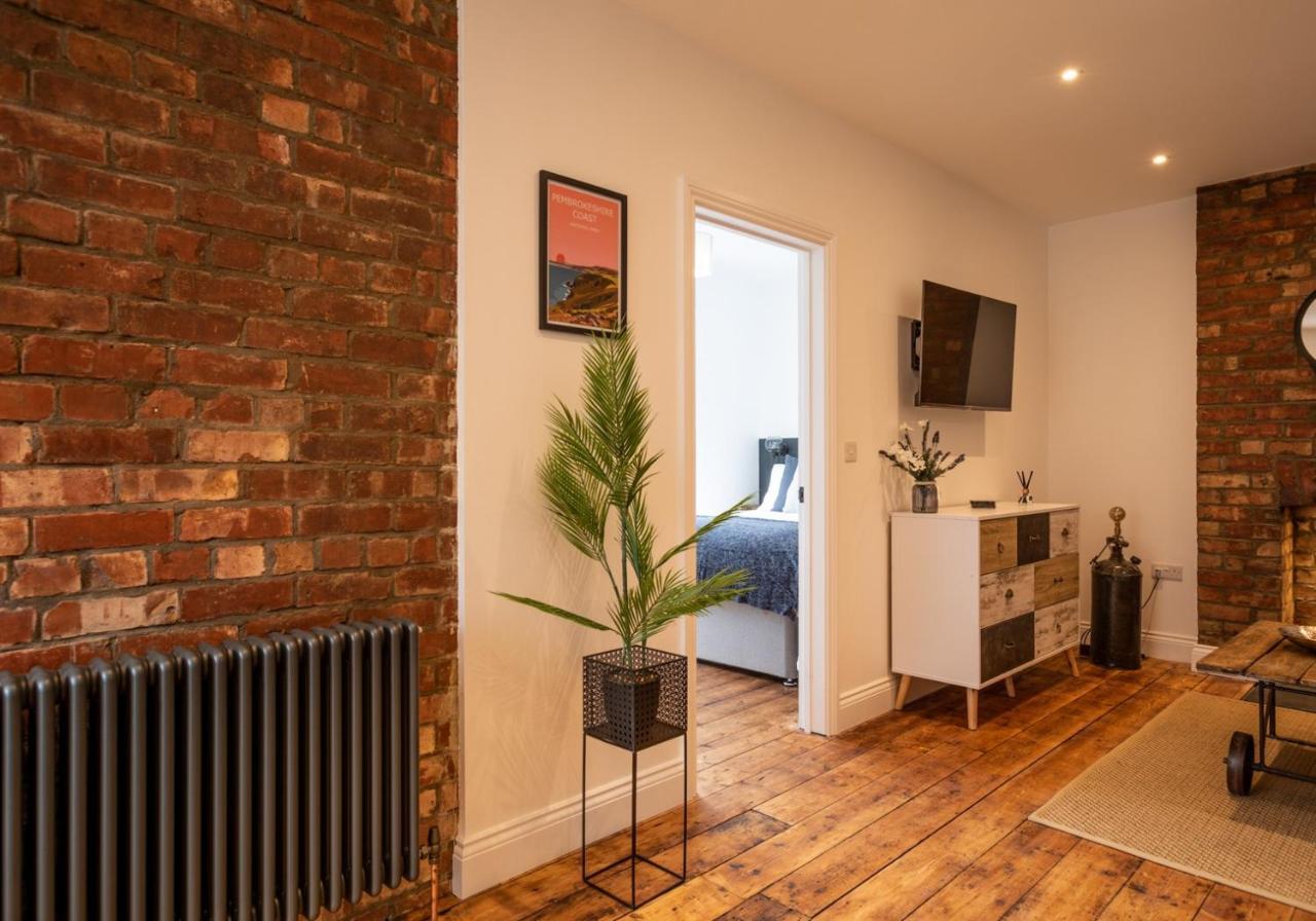 Ty Llwyd Apartments - Poppit Saint Dogmaels Esterno foto